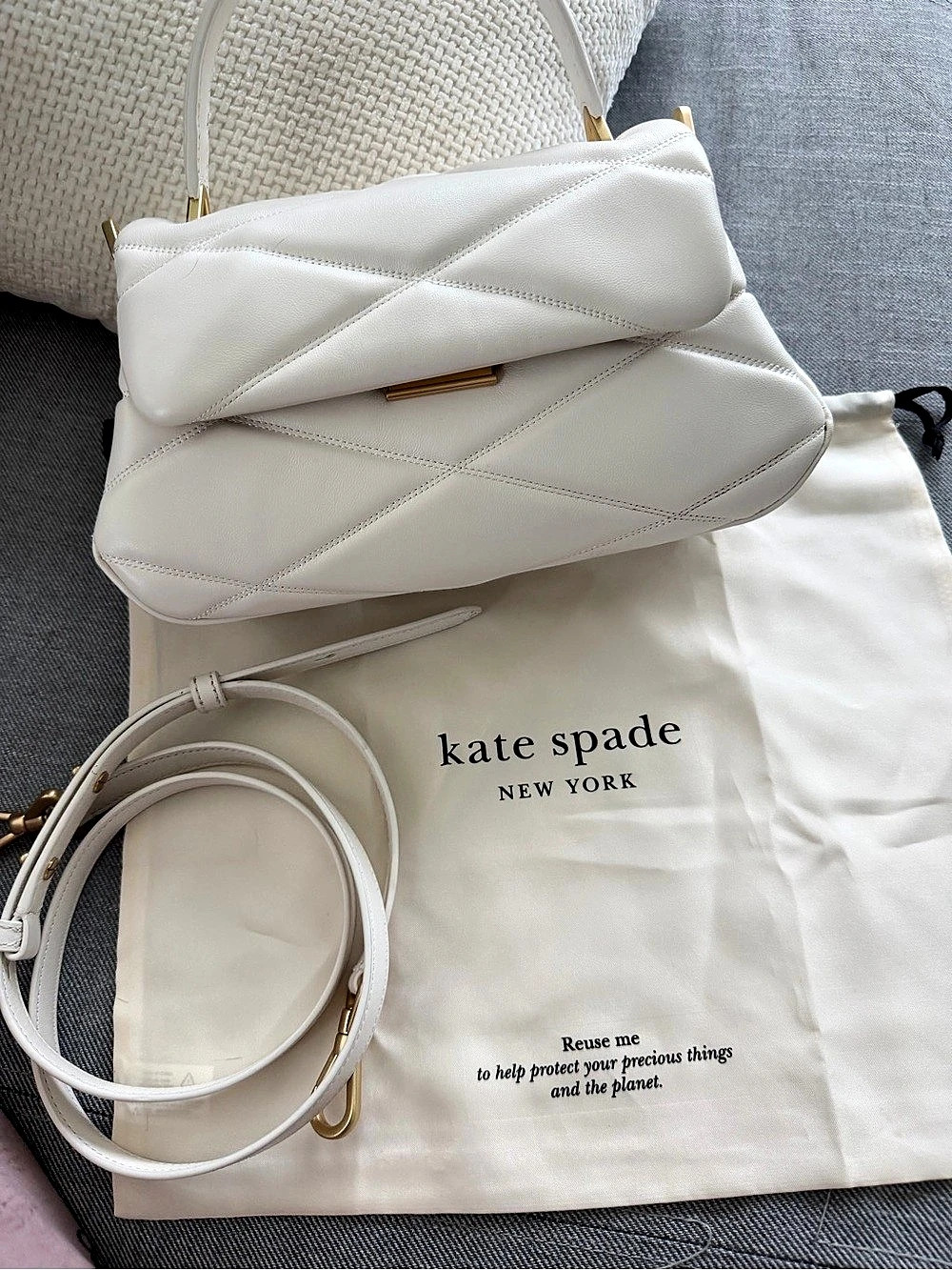 Kate Spade Quilted Shoulder Bag in White Like New